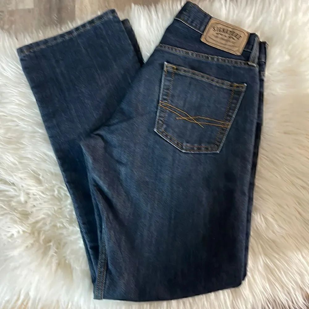 SIGNATURE SLIM STRAIGHT FIT BY STRAUSS & CO